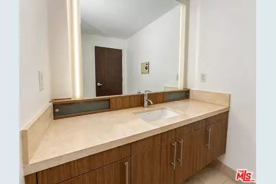 1100 S Hope St #1510, Los Angeles, CA 90015 - Photo 14