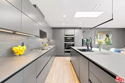 8836 Hollywood Blvd, Los Angeles, CA 90069 - Photo 10