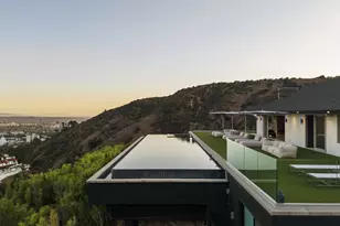 2402 Carman Crest Dr, Los Angeles, CA 90068 - Photo 34