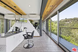 2402 Carman Crest Dr, Los Angeles, CA 90068 - Photo 24