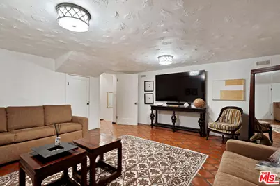 2556 Aberdeen Ave, Los Angeles, CA 90027 - Photo 54
