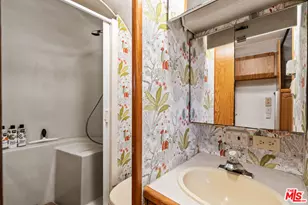 225 Carroll Canal, Los Angeles, CA 90291 - Photo 36