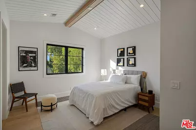 5124 Calvin Ave, Los Angeles, CA 91356 - Photo 22