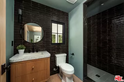 15430 Valley Vista Blvd, Los Angeles, CA 91403 - Photo 18