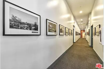 801 S Grand Ave #2106, Los Angeles, CA 90017 - Photo 18