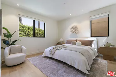 923 N Hilldale Ave, West Hollywood, CA 90069 - Photo 32