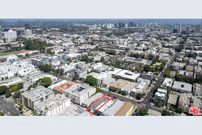 1631 Granville Ave, Los Angeles, CA 90025 - Photo 26