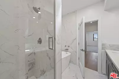 8568 Burton Way #301, Los Angeles, CA 90048 - Photo 14