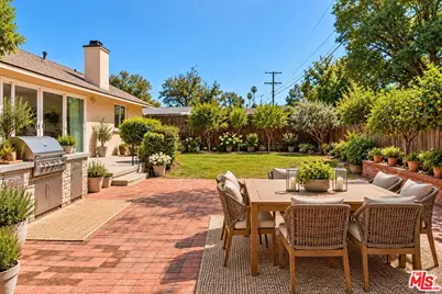 22716 Kittridge St, Los Angeles, CA 91307 - Photo 36