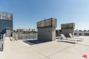 751 N Fairfax Ave, Los Angeles, CA 90046 - Photo 22