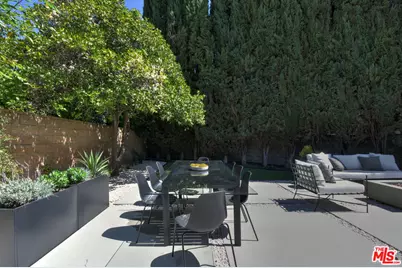 15431 Milbank St, Encino, CA 91436 - Photo 36