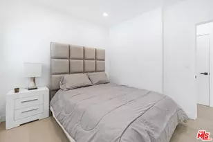 1342 S Ogden Dr, Los Angeles, CA 90019 - Photo 34