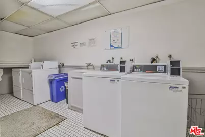 625 N Flores St #102, West Hollywood, CA 90048 - Photo 32
