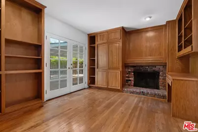 3640 Meadville Dr, Sherman Oaks, CA 91403 - Photo 28