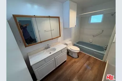 322 Magnolia Ave, Inglewood, CA 90301 - Photo 8