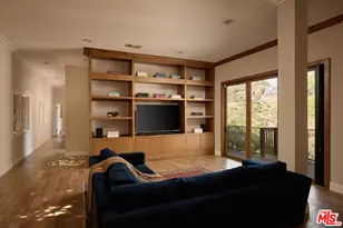1018 N Tigertail Rd, Los Angeles, CA 90049 - Photo 6