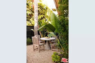 2513 Verbena Dr, Los Angeles, CA 90068 - Photo 16