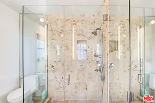 6204 Banner Ave, Los Angeles, CA 90038 - Photo 18