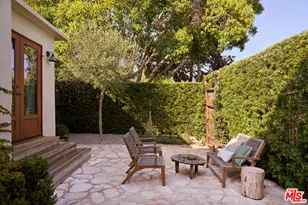 655 Angelus Pl, Venice, CA 90291 - Photo 2