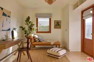 655 Angelus Pl, Venice, CA 90291 - Photo 16