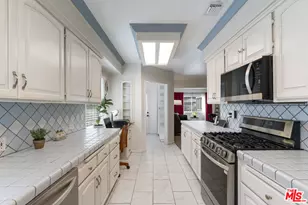 6032 W 74th St, Los Angeles, CA 90045 - Photo 12