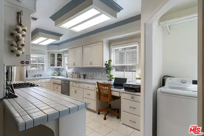 6032 W 74th St, Los Angeles, CA 90045 - Photo 14