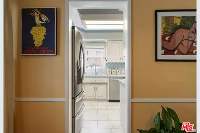 6032 W 74th St, Los Angeles, CA 90045 - Photo 10