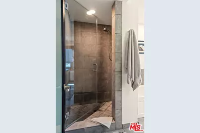 1120 N El Centro Ave #5, Los Angeles, CA 90038 - Photo 30