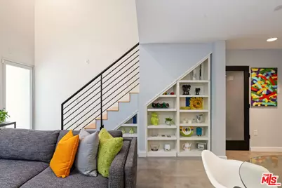 1120 N El Centro Ave #5, Los Angeles, CA 90038 - Photo 12