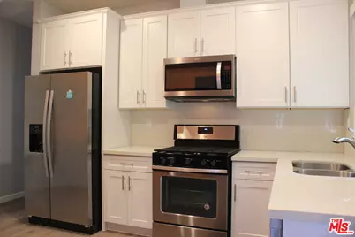 1259 W 36th Pl, Los Angeles, CA 90007 - Photo 46