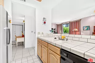1741 Colby Ave, Los Angeles, CA 90025 - Photo 22
