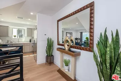 1151 S Ardmore Ave, Los Angeles, CA 90006 - Photo 12