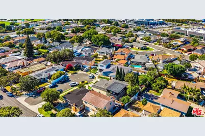 24812 Pitcairn Way, Torrance, CA 90505 - Photo 32