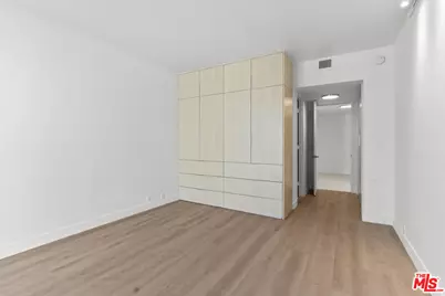 320 N Maple Dr #303, Beverly Hills, CA 90210 - Photo 20