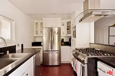 5815 Franklin Ave, Los Angeles, CA 90028 - Photo 12
