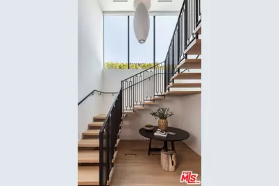 248 19th St, Santa Monica, CA 90402 - Photo 18