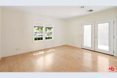 1221 N Frederic St, Burbank, CA 91505 - Photo 16