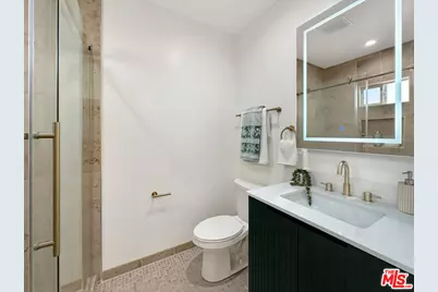 7032 2nd Ave, Los Angeles, CA 90043 - Photo 18