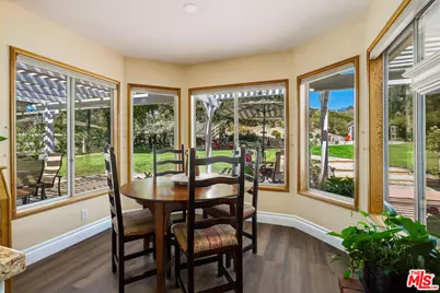 15555 Bronco Dr, Canyon Country, CA 91387 - Photo 10