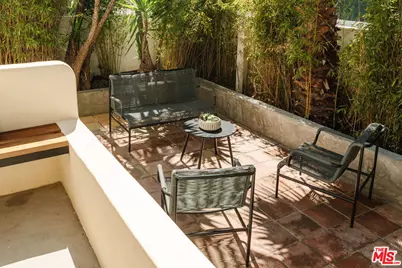 908 California Ave, Venice, CA 90291 - Photo 2