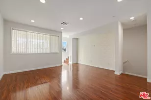 13225 Victory Blvd, Van Nuys, CA 91401 - Photo 12