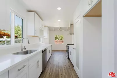 713 W Avenue H10, Lancaster, CA 93534 - Photo 32