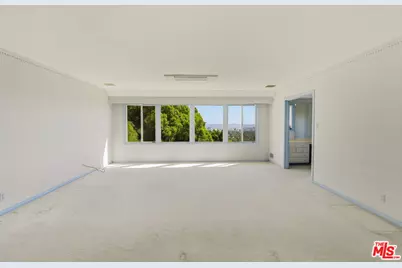 1000 N Alpine Dr, Beverly Hills, CA 90210 - Photo 32