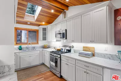 1239 Fernwood Pacific Dr, Topanga, CA 90290 - Photo 18