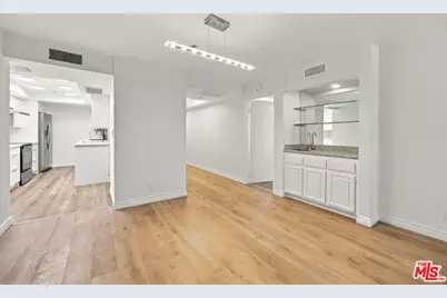 10660 Wilshire Blvd #407, Los Angeles, CA 90024 - Photo 14