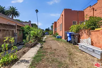 5300 Chesley Ave, Los Angeles, CA 90043 - Photo 62