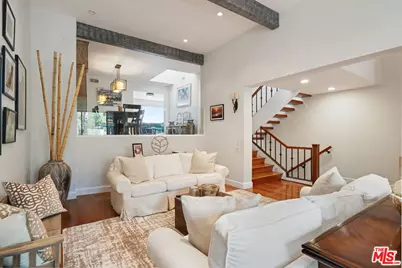 17204 Palisades Cir, Pacific Palisades, CA 90272 - Photo 16