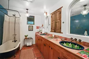 754 Basin Dr, Topanga, CA 90290 - Photo 60