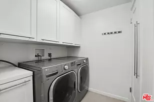 1250 Amherst Ave, Los Angeles, CA 90025 - Photo 24