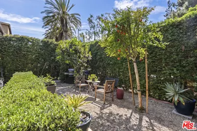 350 N San Vicente Blvd, West Hollywood, CA 90048 - Photo 1